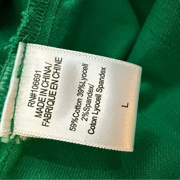 Green Women’s Pants - Picture 3 of 4